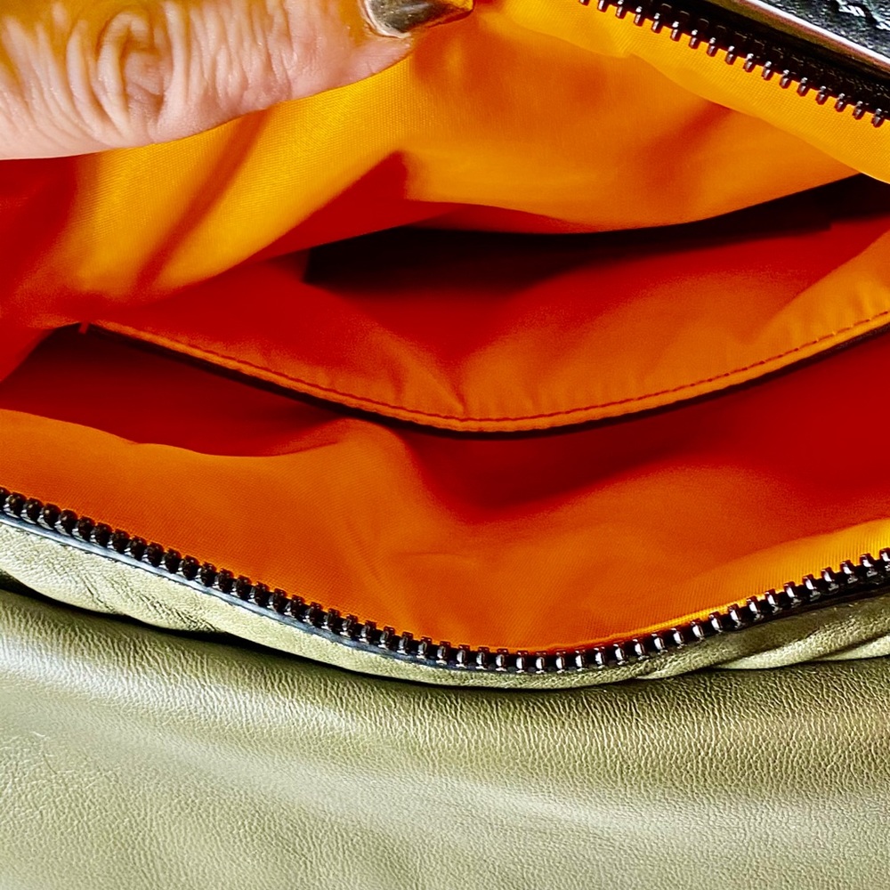 Purse - Picture 6 of 8